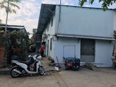 Bán dãy nhà trọ đang cho thuê 12tr/ tháng. Bao gồm 6 phòng ngay cầu Bến Phân, đường TX01 - Thạnh Xuân, quận 12